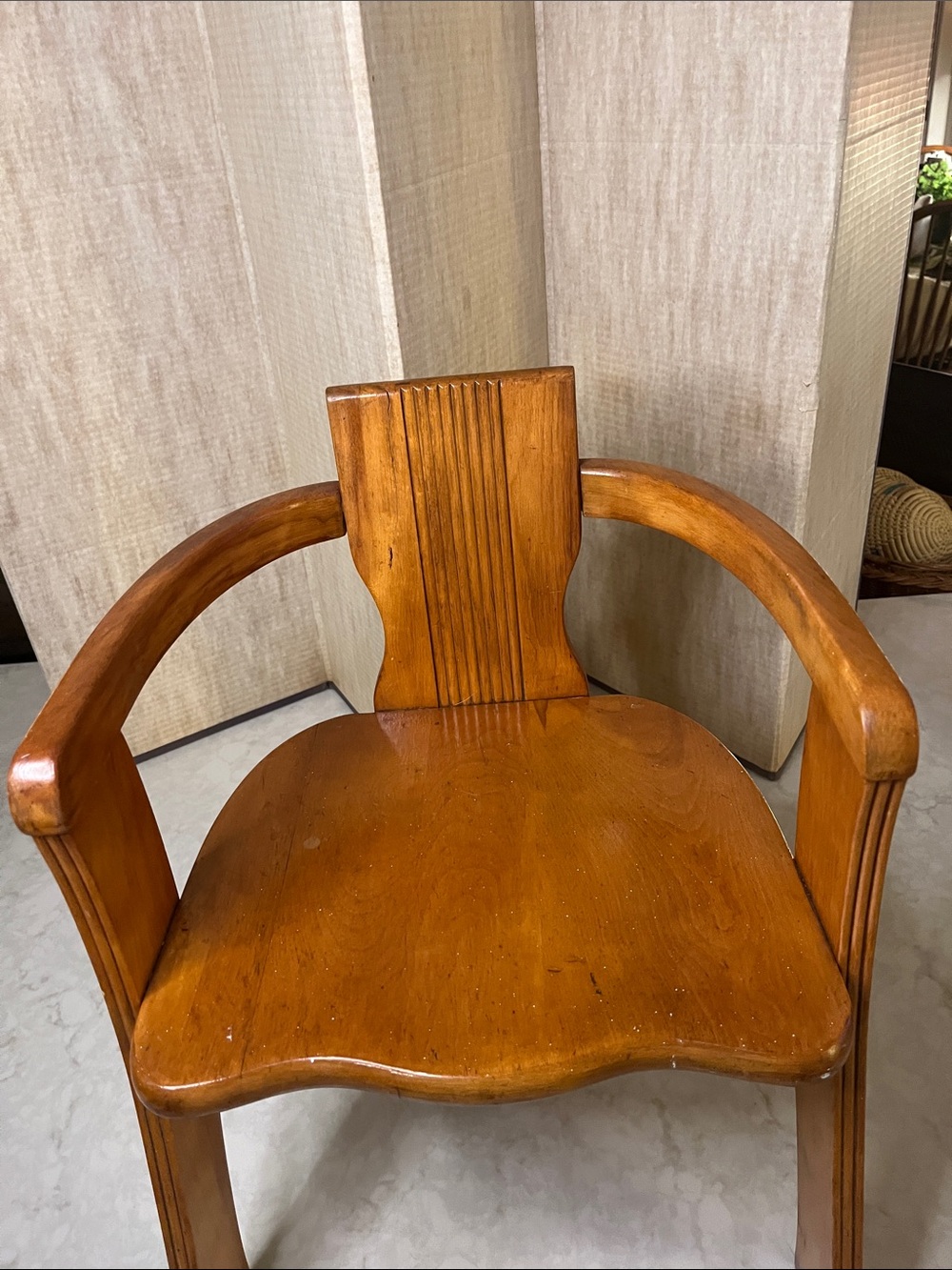 Vintage 1940’s Children’s chair wood unique detailed and curved art deco style - Picture 2 of 7